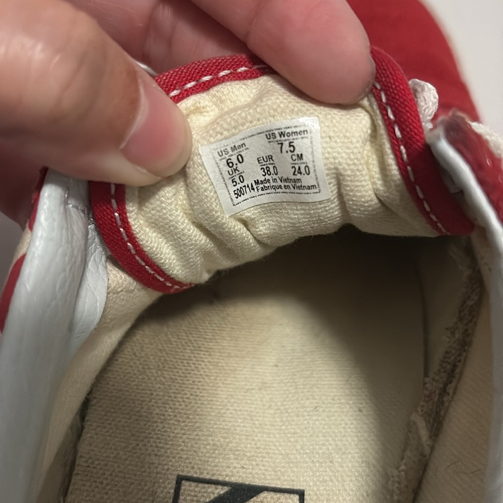 VANS red checker print shoes size: 7.5 - Picture 10 of 10